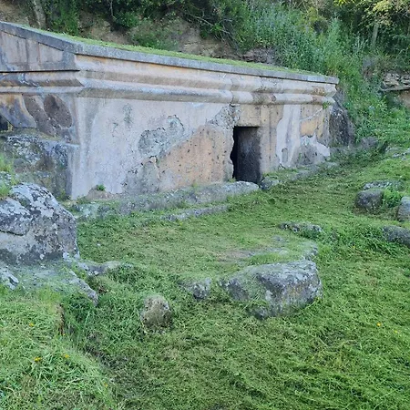 The Little White House Tuscania